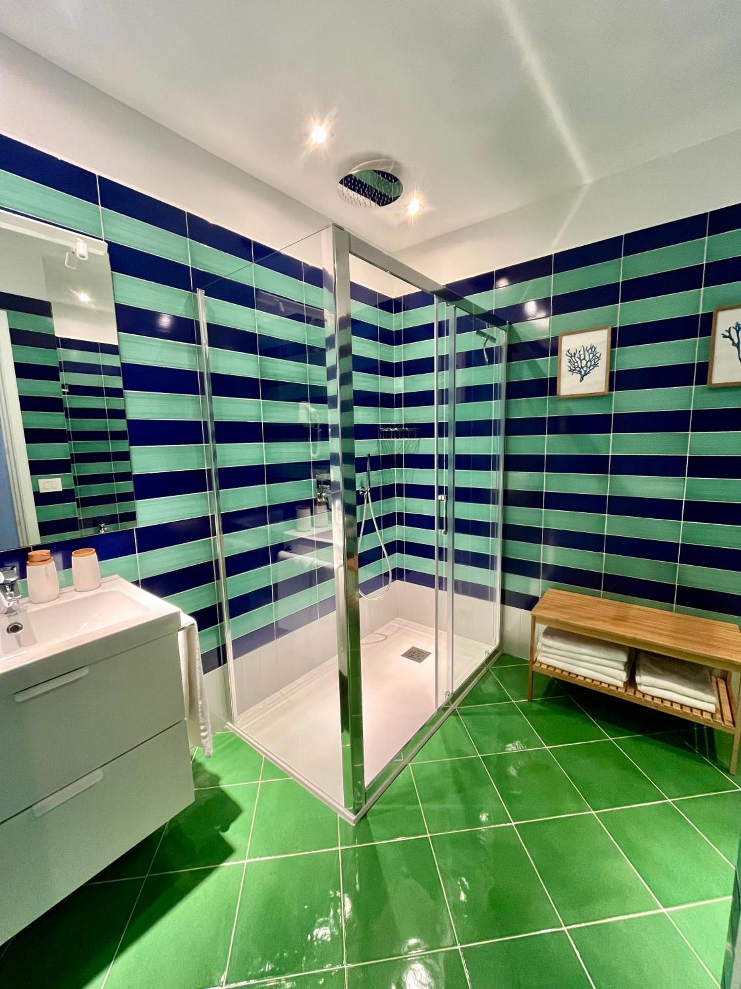 Sorrento Garden Hotel ภายนอก รูปภาพ