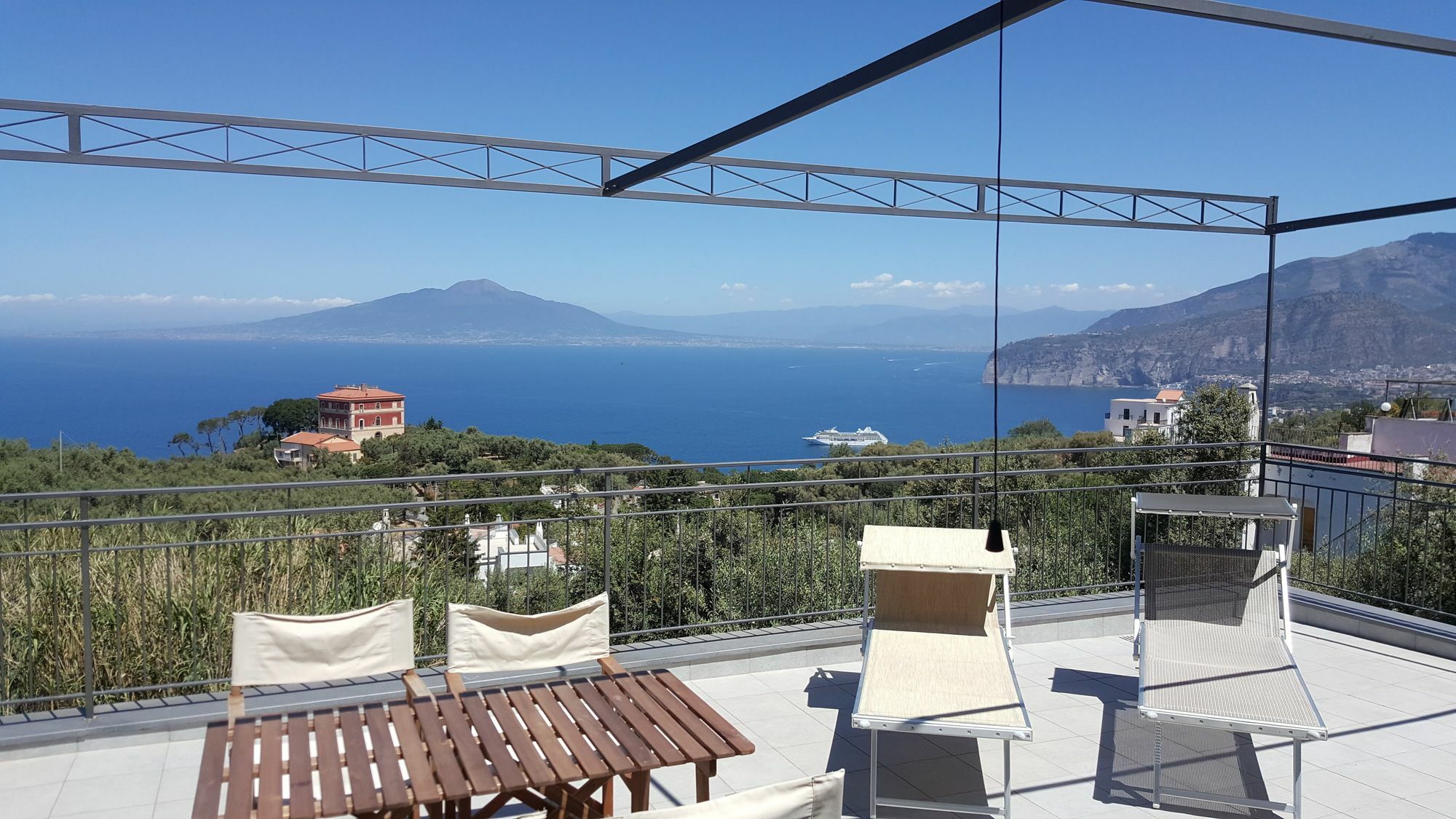 Sorrento Garden Hotel ภายนอก รูปภาพ