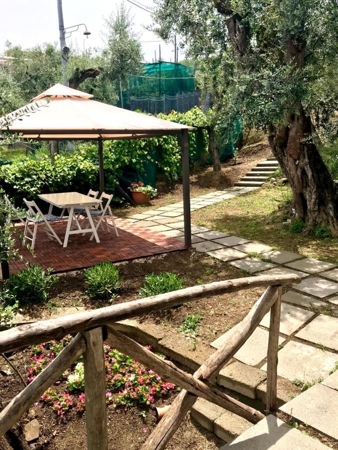 Sorrento Garden Hotel ภายนอก รูปภาพ