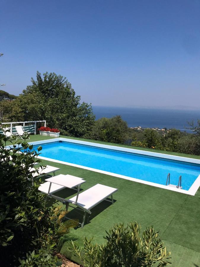Sorrento Garden Hotel ภายนอก รูปภาพ