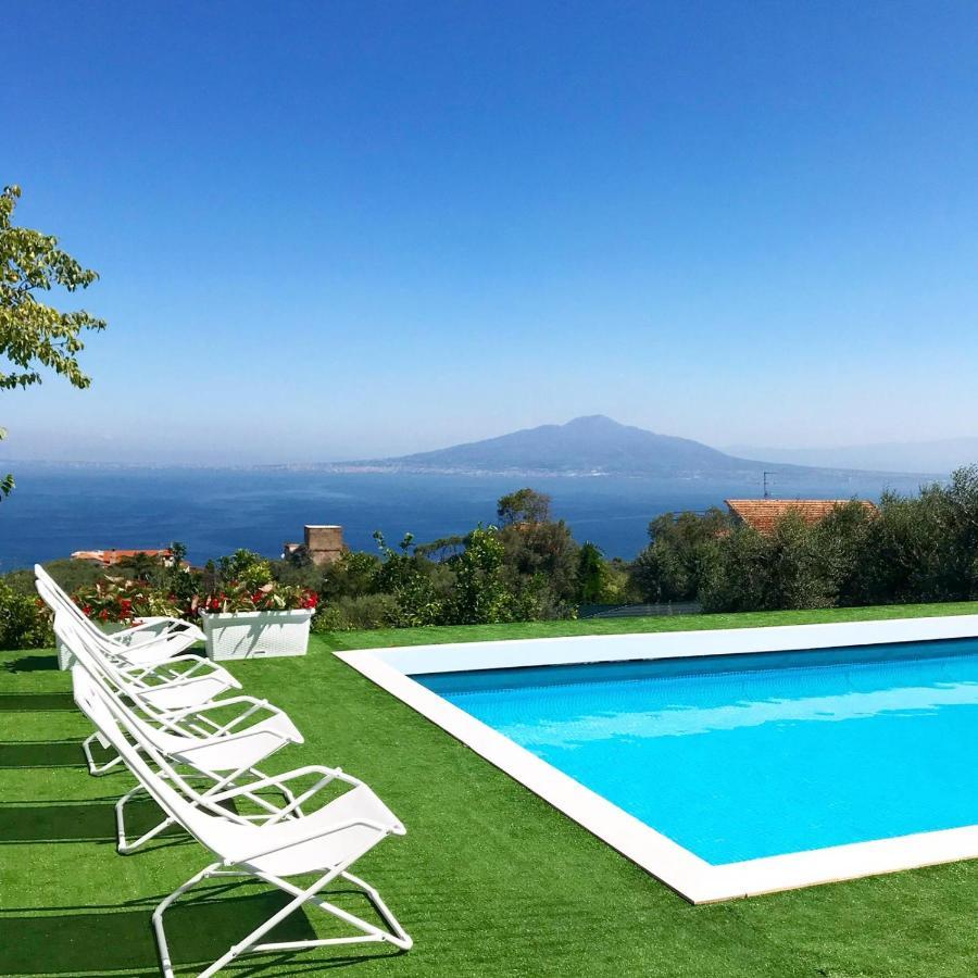 Sorrento Garden Hotel ภายนอก รูปภาพ