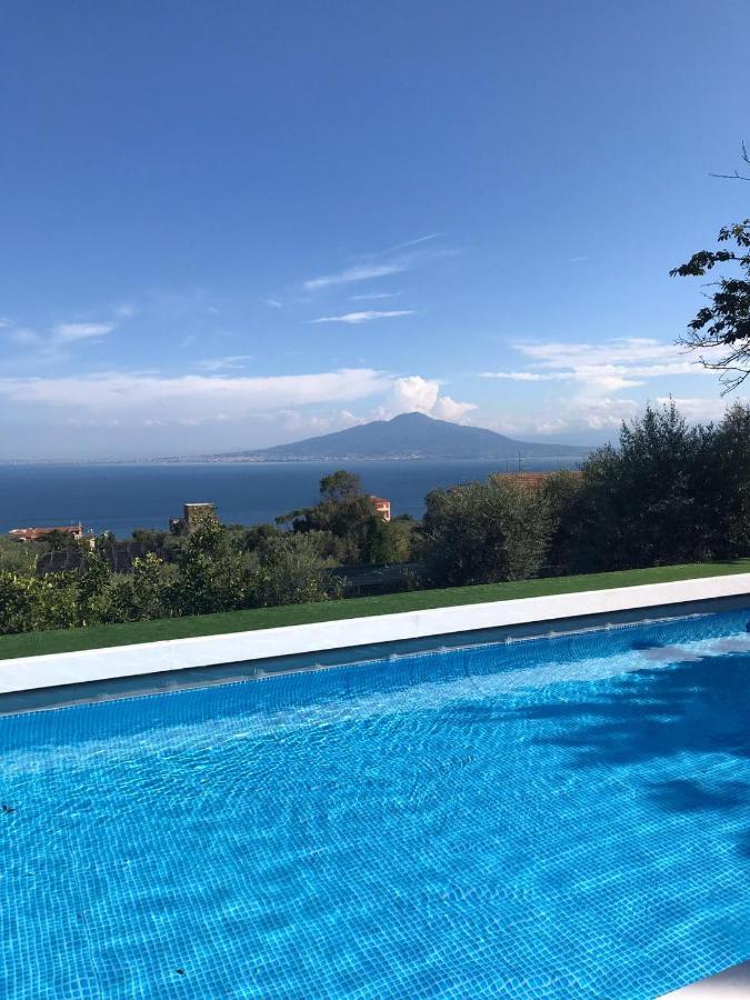 Sorrento Garden Hotel ภายนอก รูปภาพ